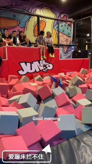 开心的智者吃瓜群众,群众共赏智慧乐章