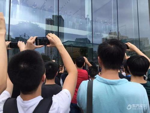 吃瓜群众来排队是真的吗,真相与背后原因